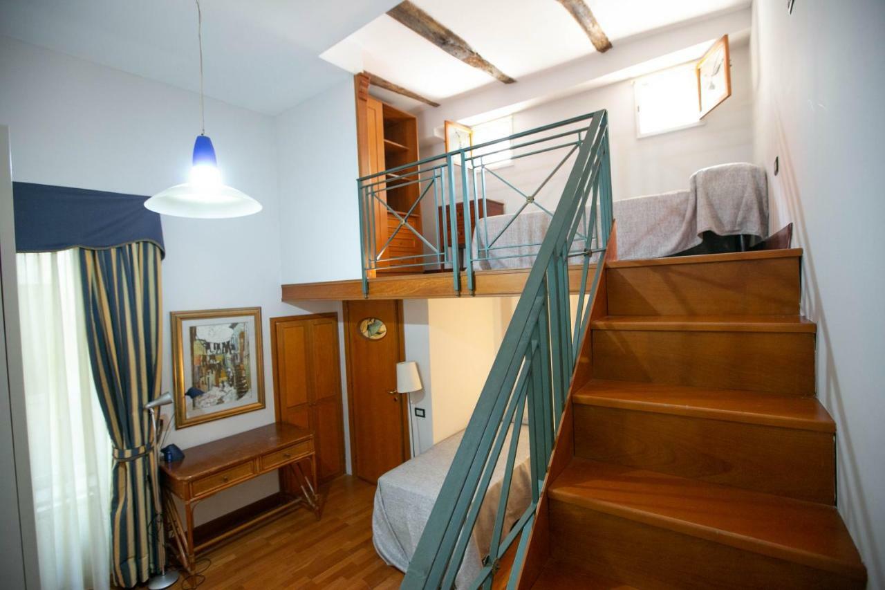 Sweet Toledo By Dimorra Apartment Napoli Ngoại thất bức ảnh