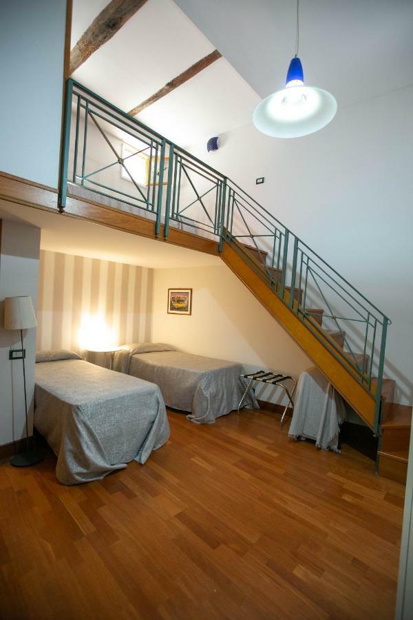 Sweet Toledo By Dimorra Apartment Napoli Ngoại thất bức ảnh